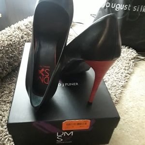 DONALD J PLINER _DMSX TNeal06 Sz. 8